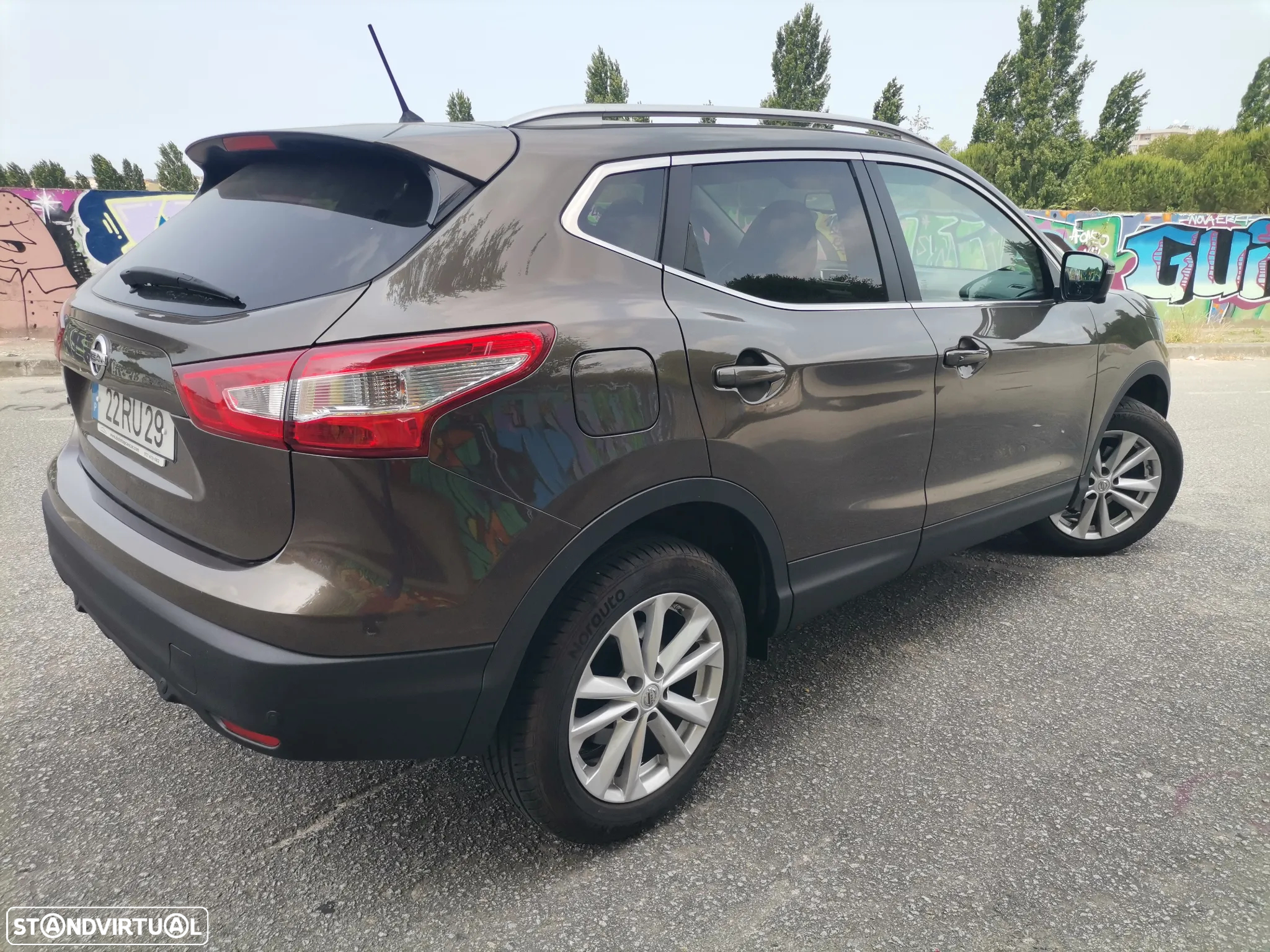 Nissan Qashqai 1.5 dCi N-Connecta - 16