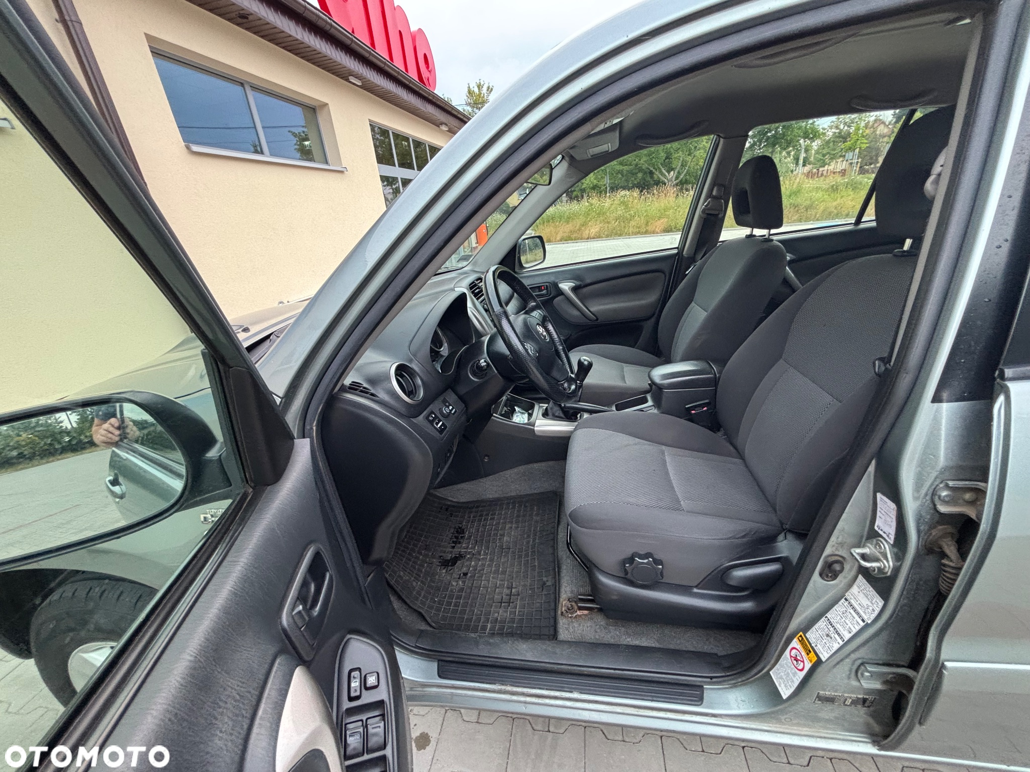 Toyota RAV4 2.0 D-4D 4x4 - 12