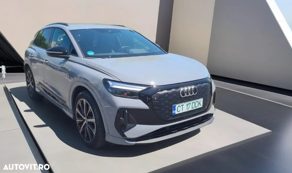 Audi Q4 e-tron 45 quattro - 4