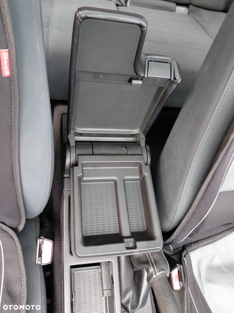 BMW Seria 3 316i - 27