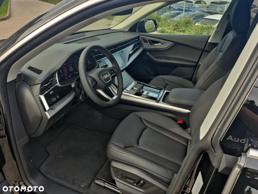 Audi Q8 - 14