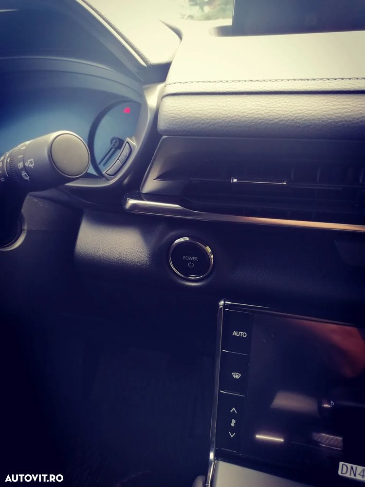 Mazda MX-30 e-Skyactiv EV Advantage (Modern Confidence) - 4