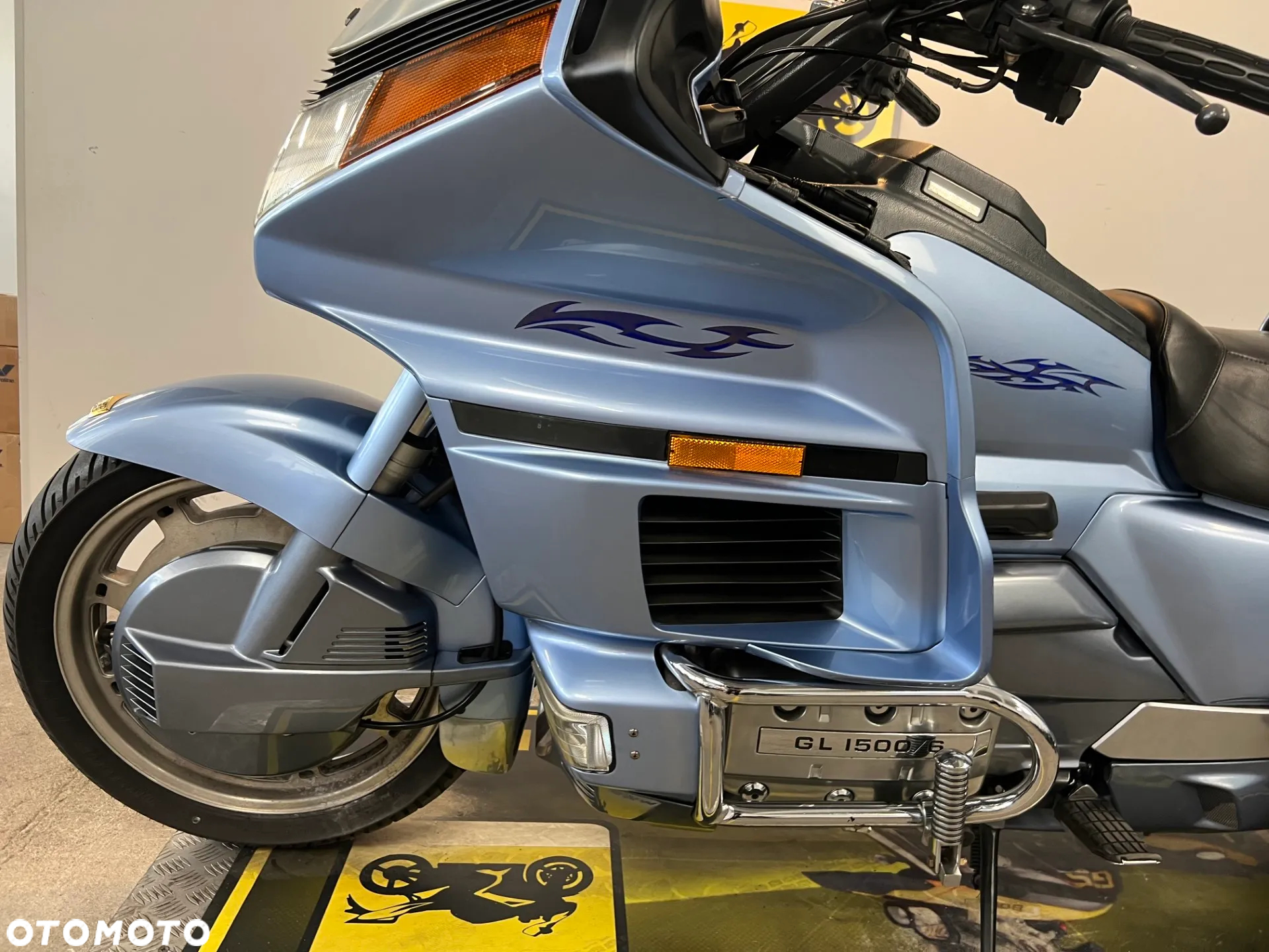 Honda GL - 7