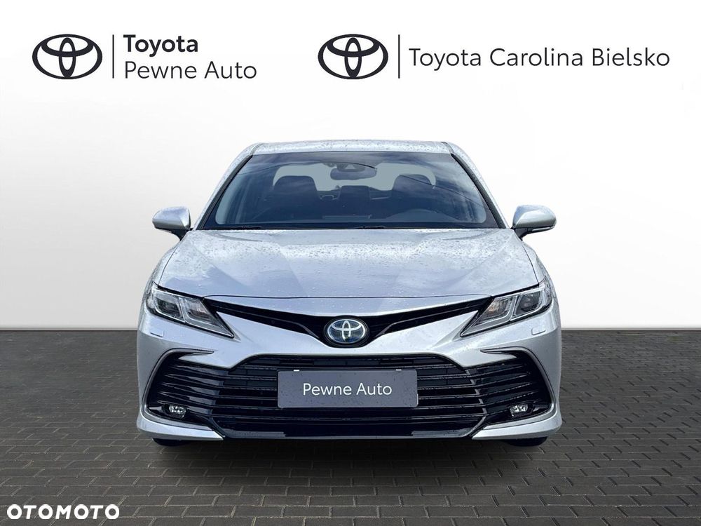 Toyota Camry - 5