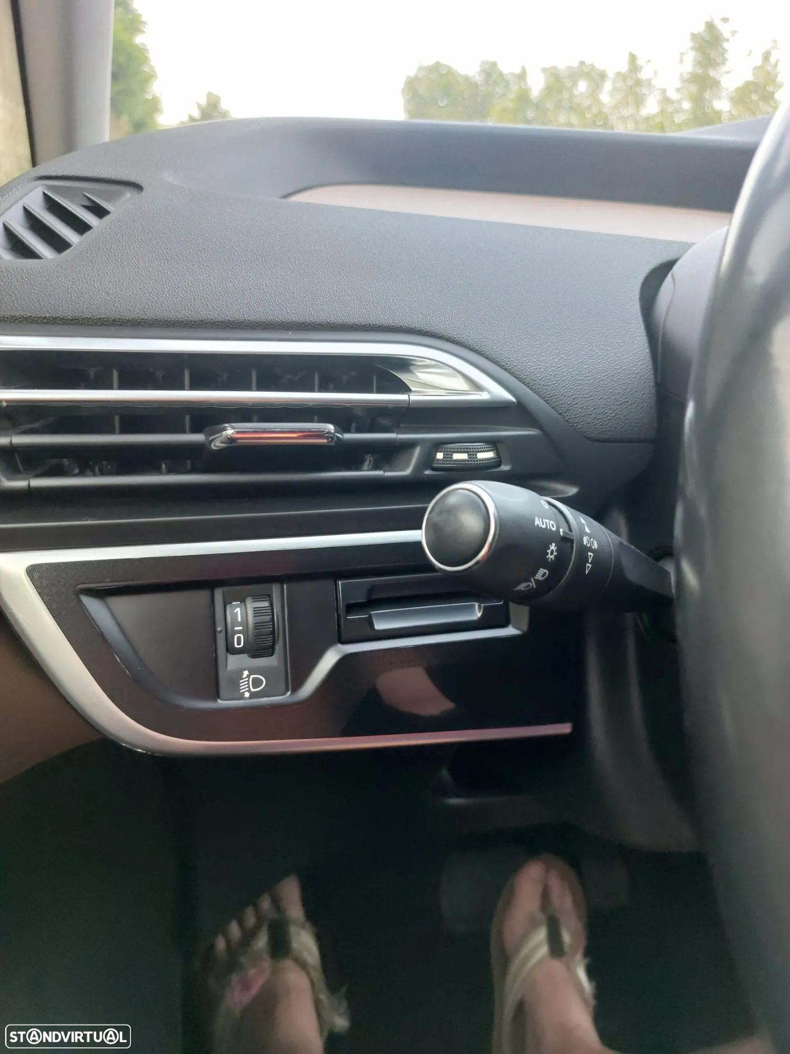 Citroën C4 Grand Picasso 2.0 HDi FAP EGS6 (7L) Exclusive - 40