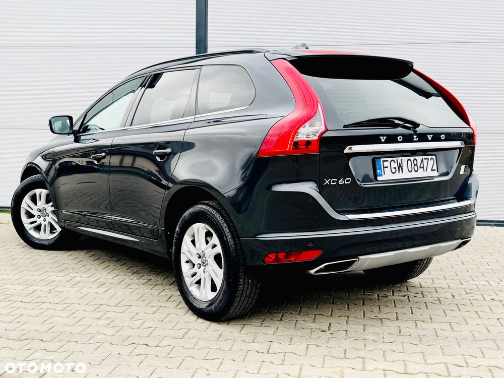Volvo XC 60 D3 Geartronic Momentum - 18