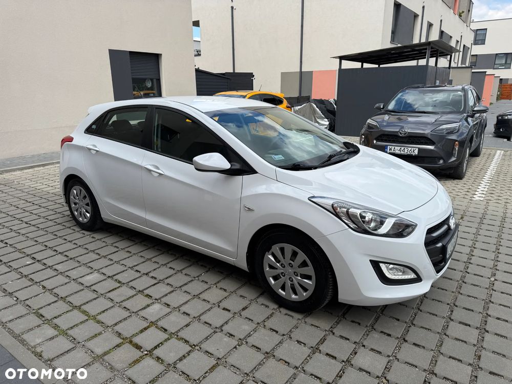Hyundai i30 1.4 Comfort - 12