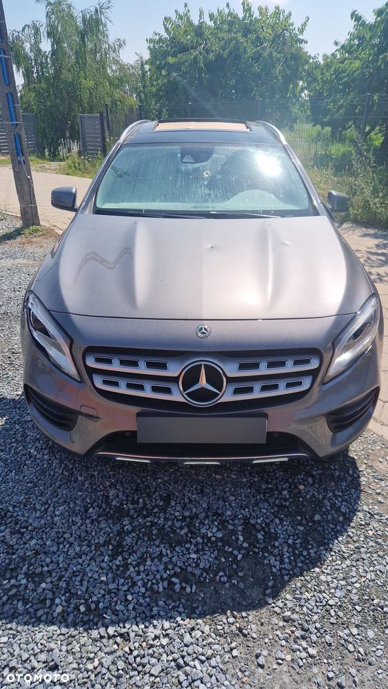 Mercedes-Benz GLA 220 d 4Matic 7G-DCT AMG Line - 2