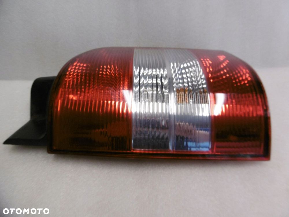 VW T5 7H5 LIFT - lampa tylna lewa - 2