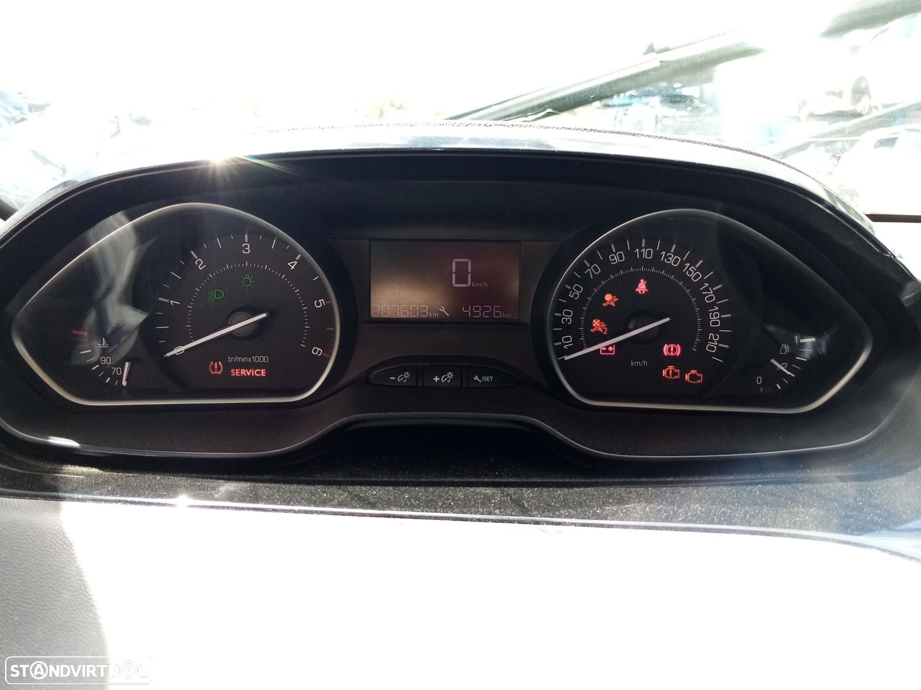 Quadrante / painel de instrumentos PEUGEOT 208 - 1