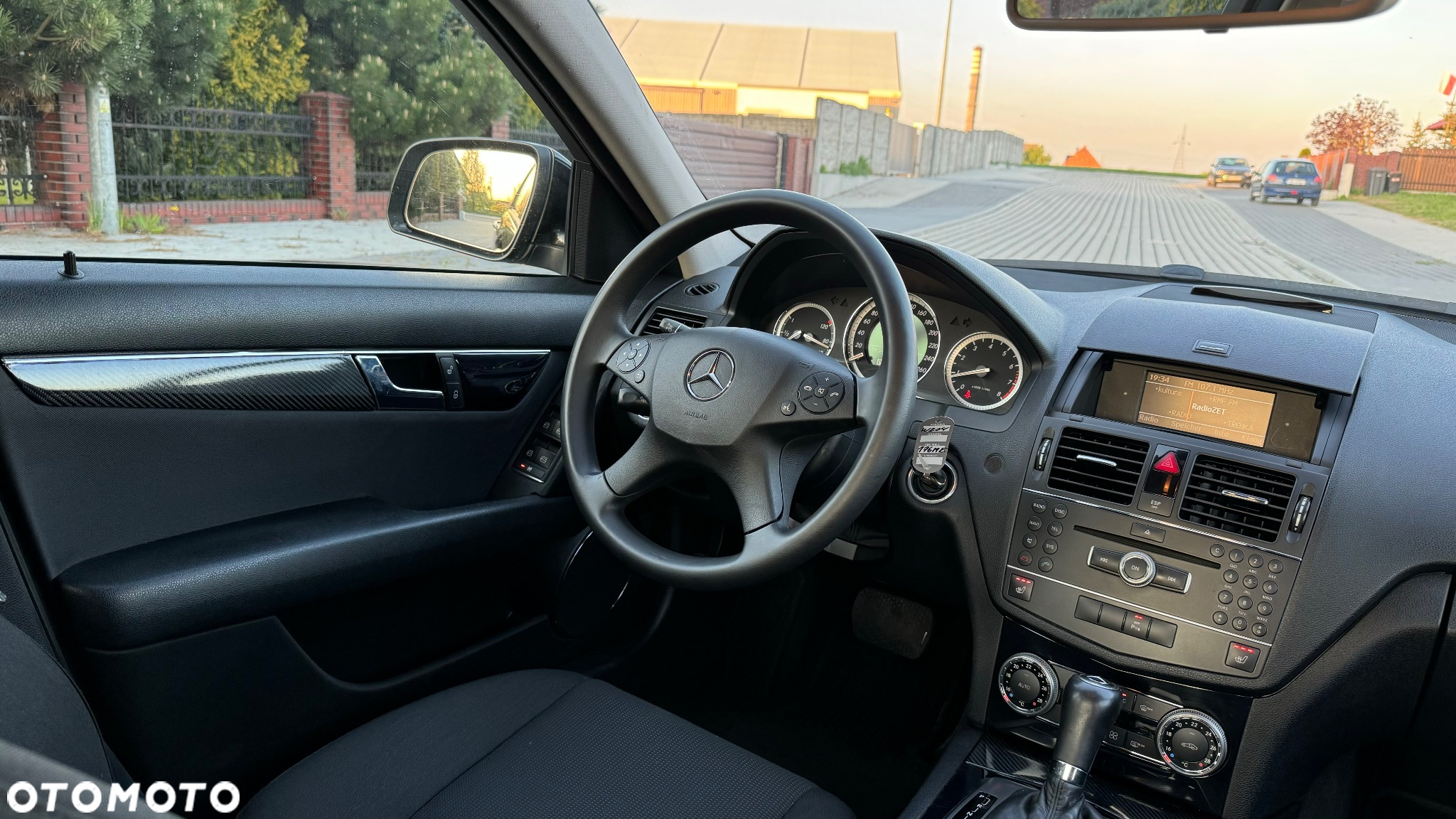 Mercedes-Benz Klasa C 180 T Kompressor Automatik Avantgarde - 19