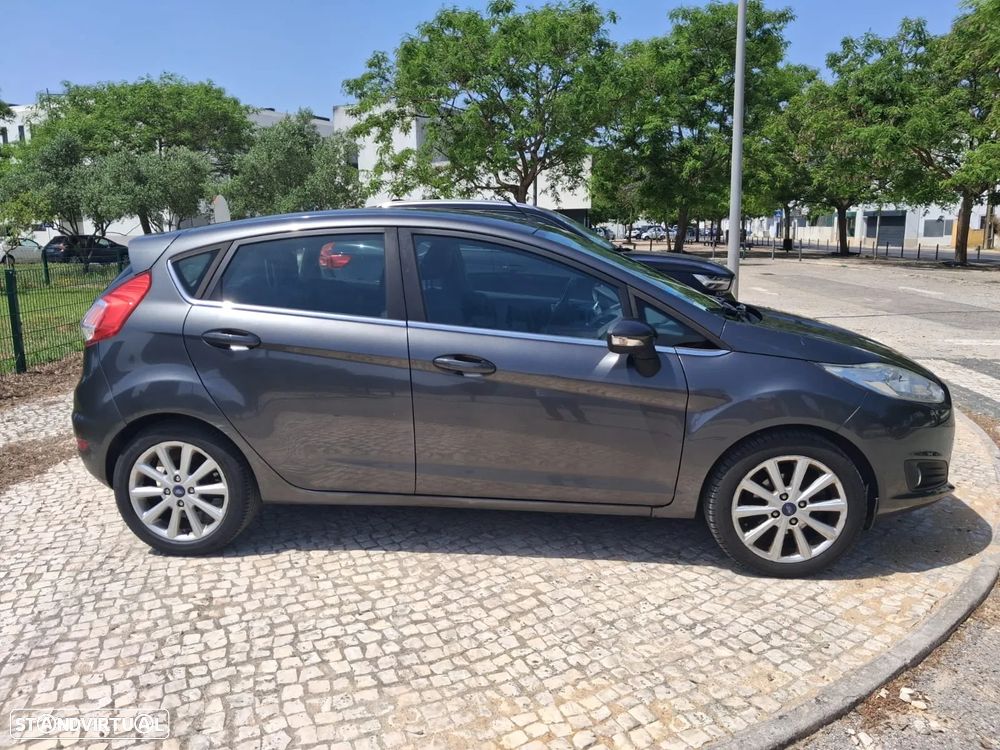 Ford Fiesta 1.0 T EcoBoost Titanium - 3