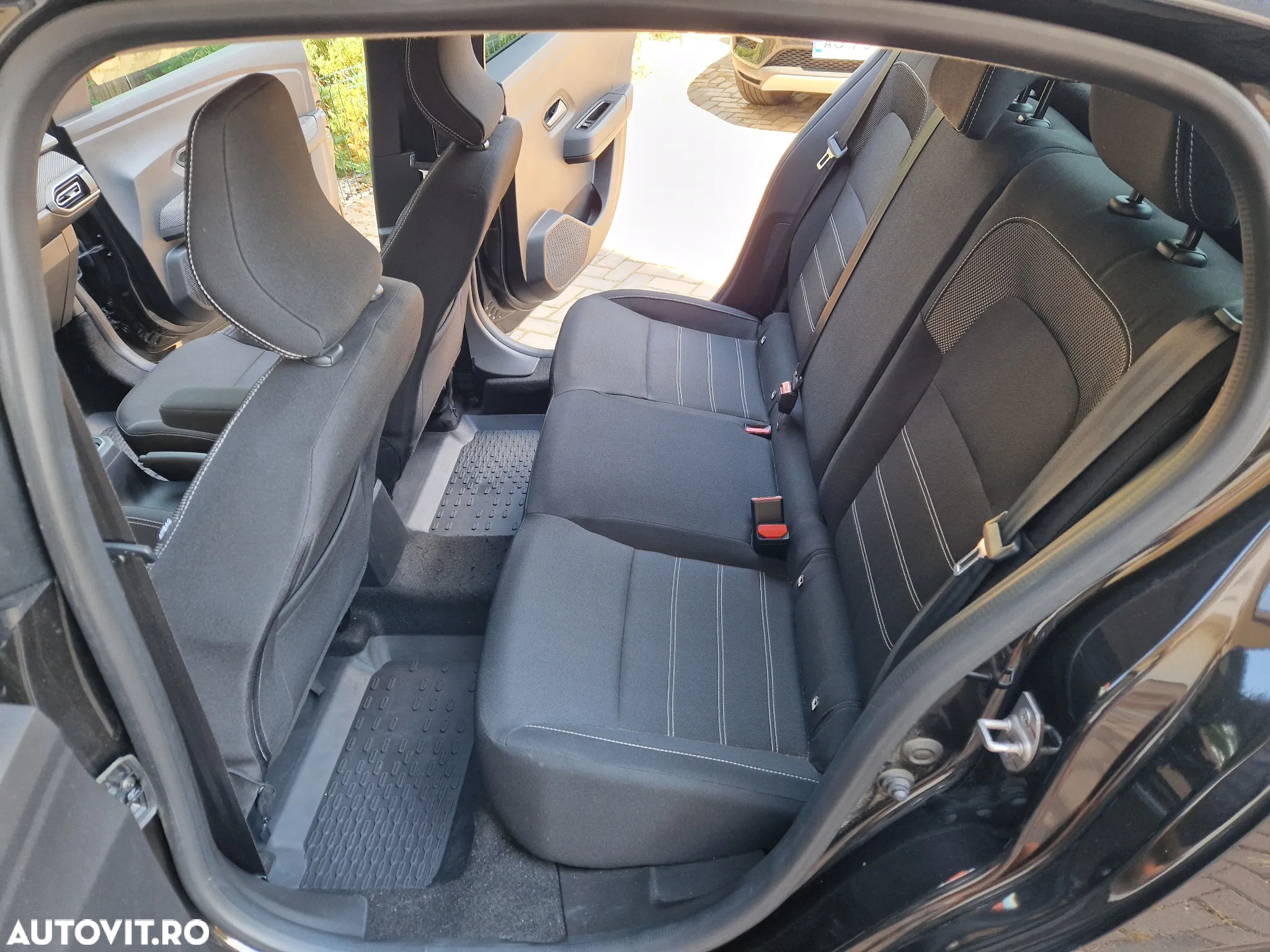 Dacia Logan TCe 90 CVT Prestige - 19