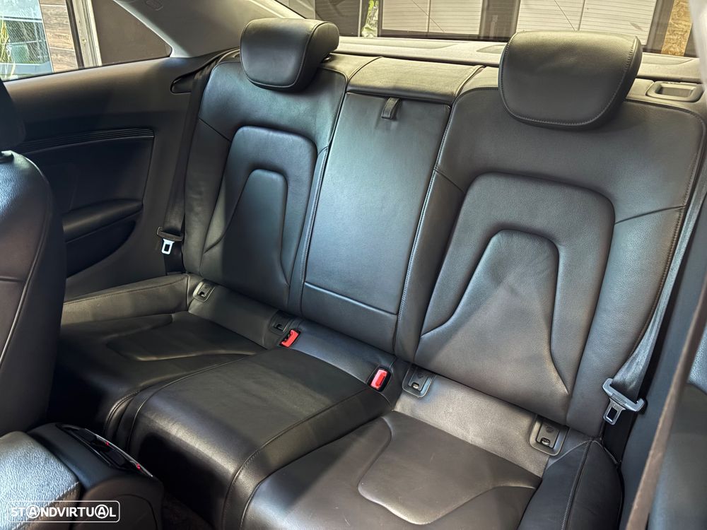 Audi A5 2.0 TDI quattro S tronic S-line - 36