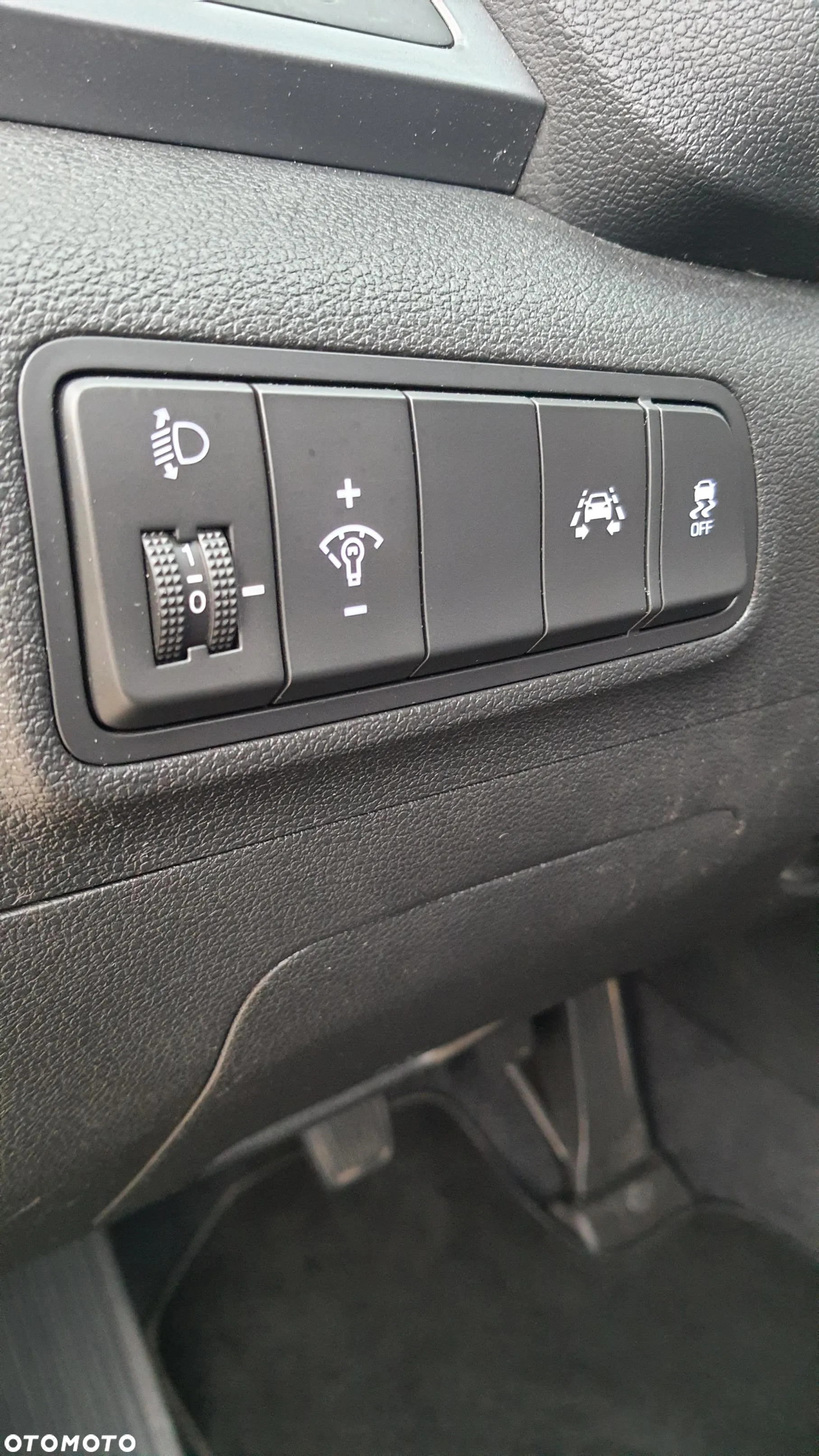 Hyundai Tucson 1.7 CRDI BlueDrive Comfort 2WD - 19