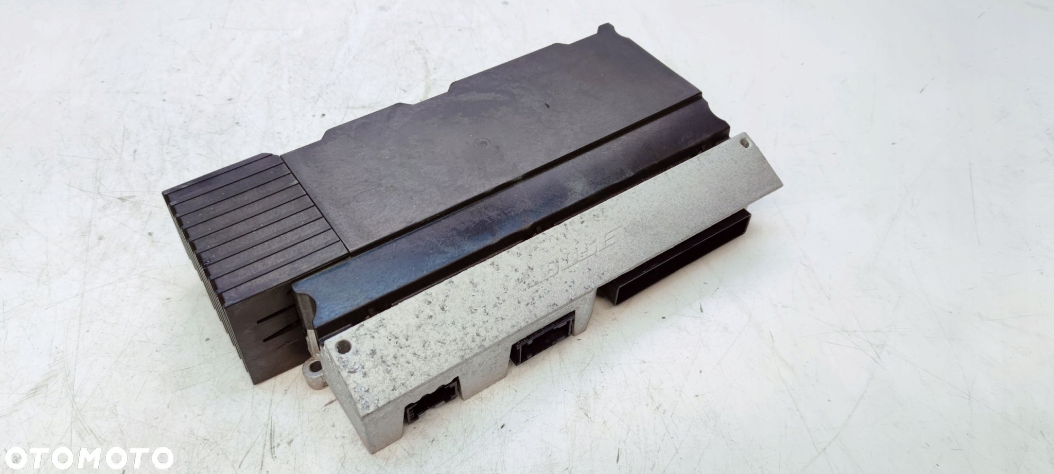 WZMACNIACZ BOSE AUDI A6 C6 4F0035223F 4F0910223F SPRAWNY - 1