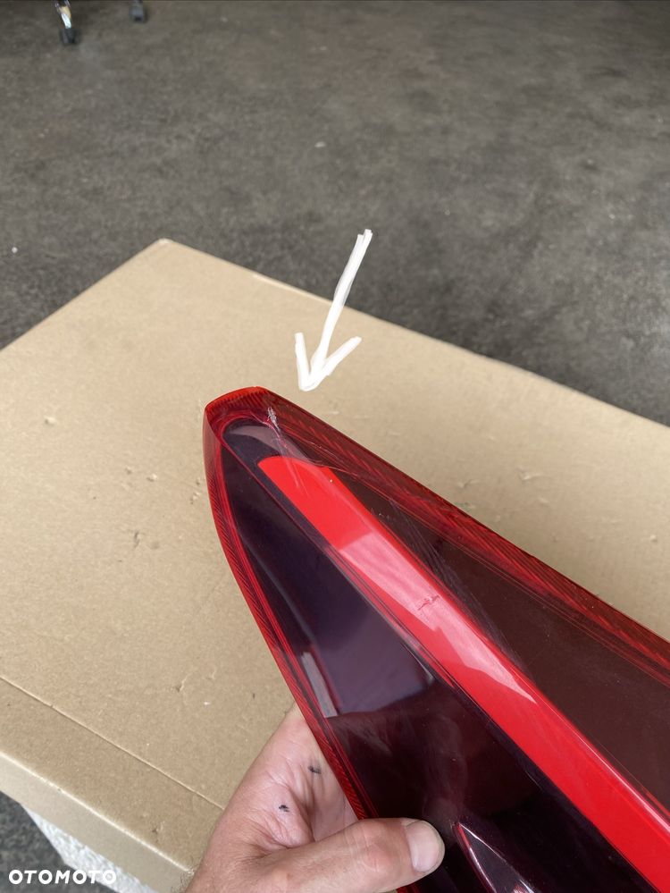 TOYOTA AURIS 2 II LIFT KOMBI LAMPA TYLNA LEWA  EUROPA LEWY TYŁ W BŁOTNIK  Europa W-wa - 2