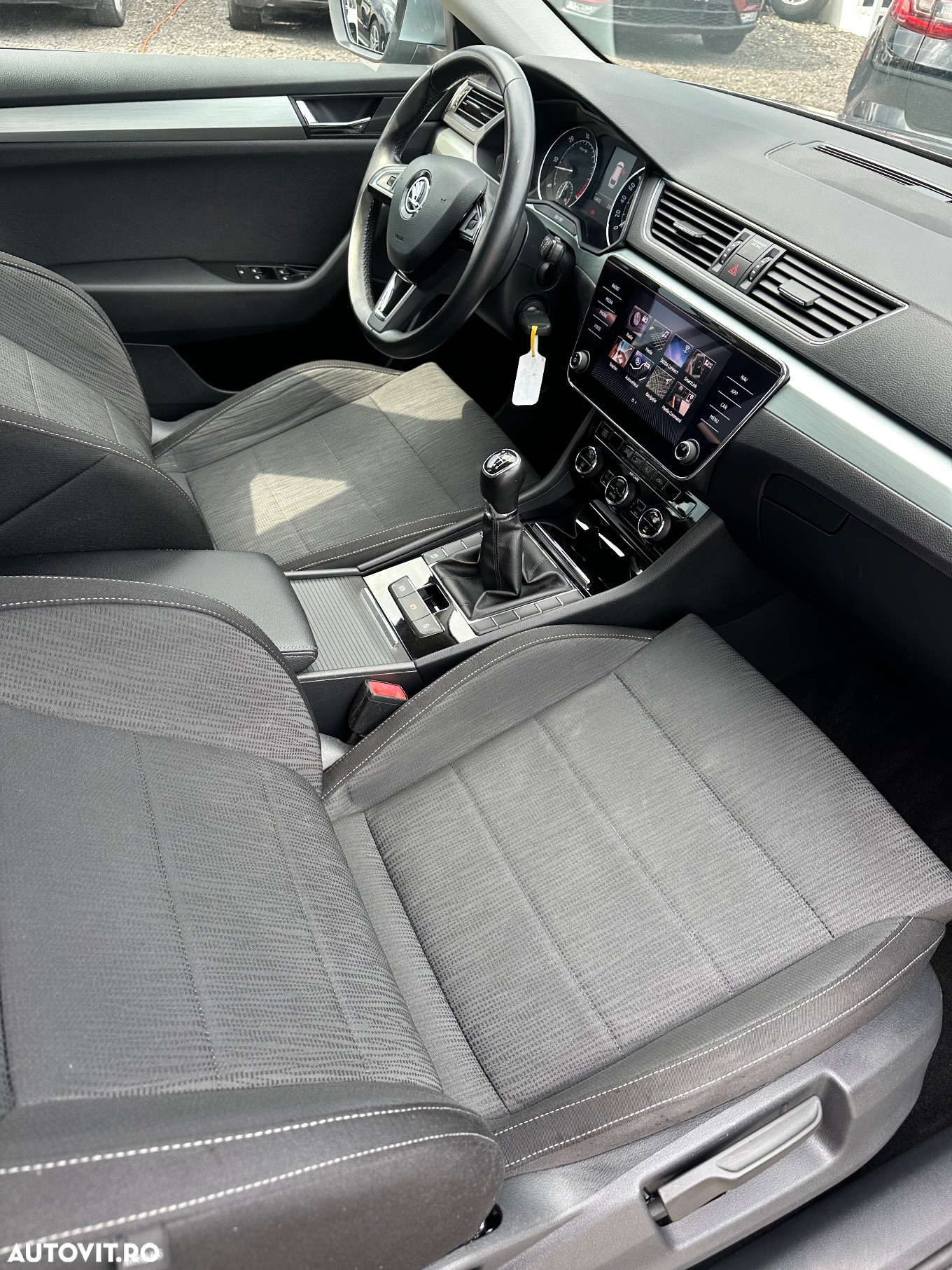 Skoda Superb 1.6 TDI Ambition - 8