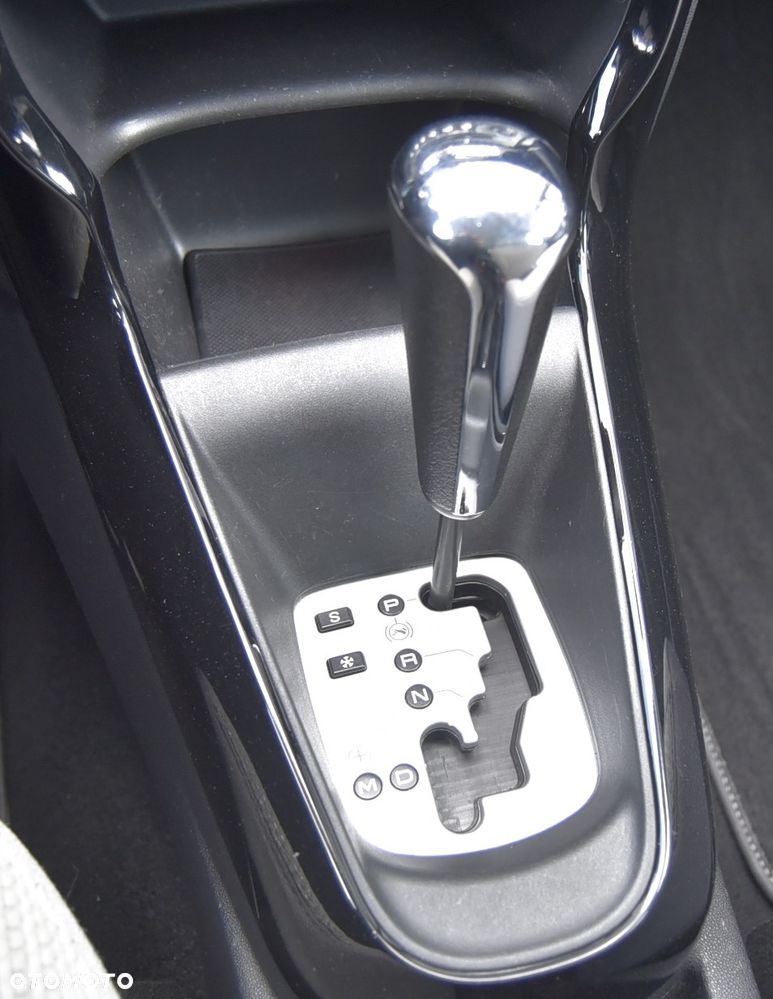 Citroën C3 VTi 120 Automatik Exclusive - 24