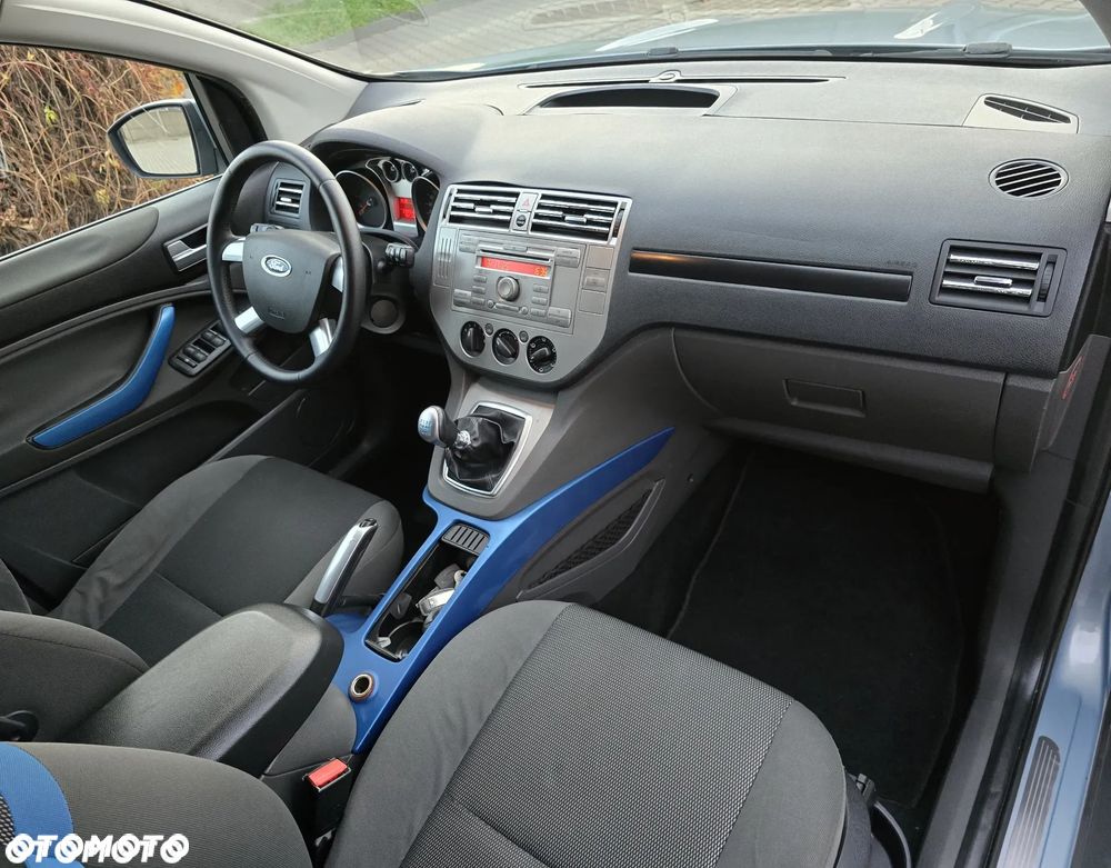 Ford Kuga 2.0 TDCi 4x4 Titanium - 16