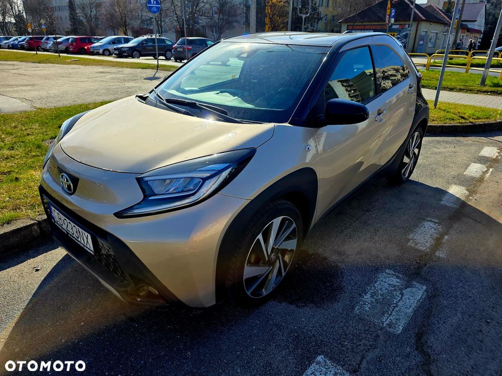 Toyota Aygo 1.0 VVT-i Color Edition - 1