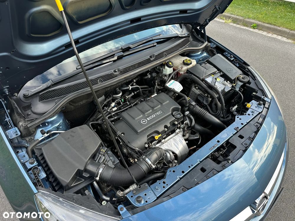 Opel Astra 1.4 Turbo Cosmo - 12
