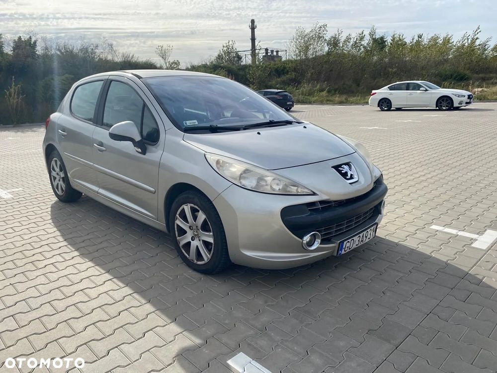 Peugeot 207 1.6 HDi 16V Trendy - 1