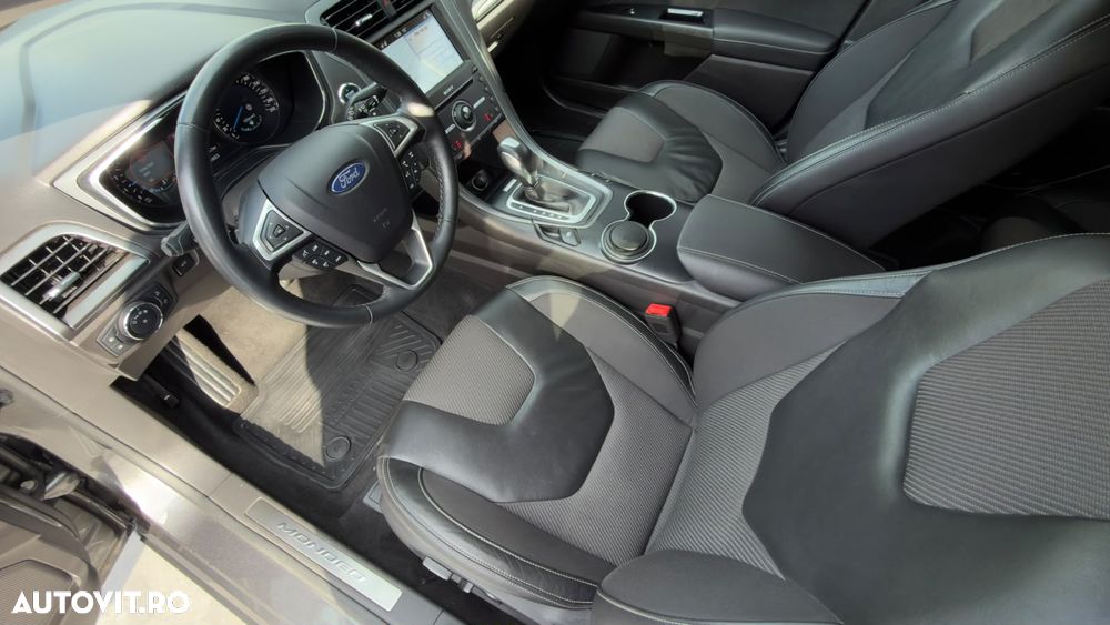 Ford Mondeo 2.0 TDCI PowerShift AWD Titanium - 11