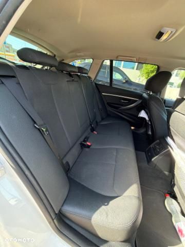 BMW Seria 3 320d Edition Luxury Line Purity - 9