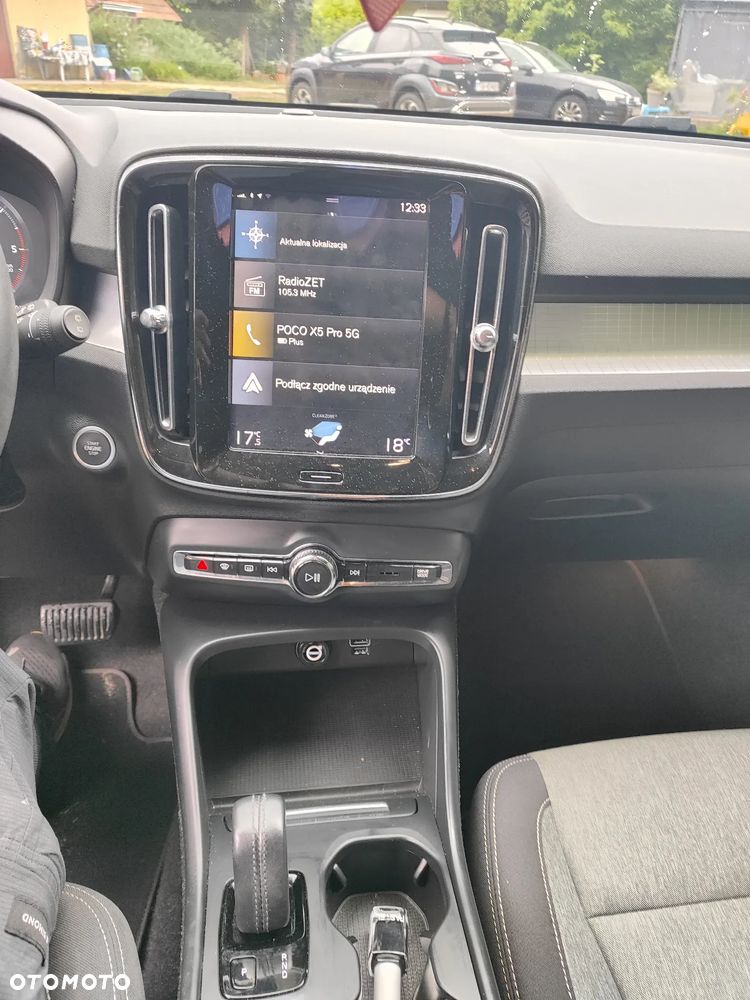 Volvo XC 40 D3 Momentum Pro - 24