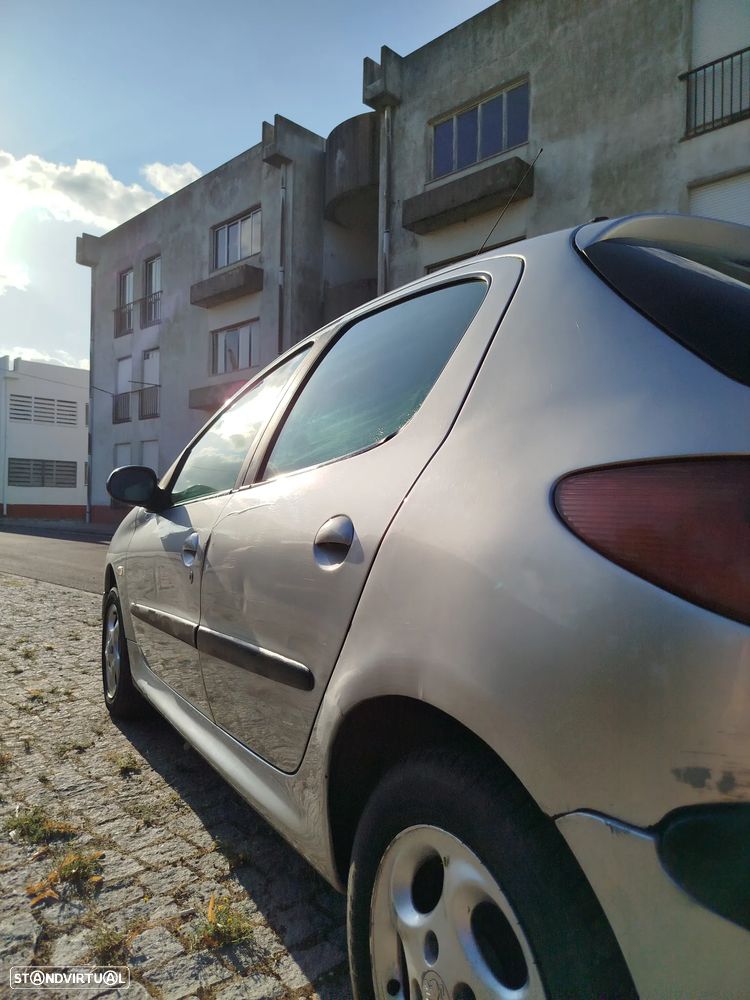 Peugeot 206 1.4 HDi XR - 11