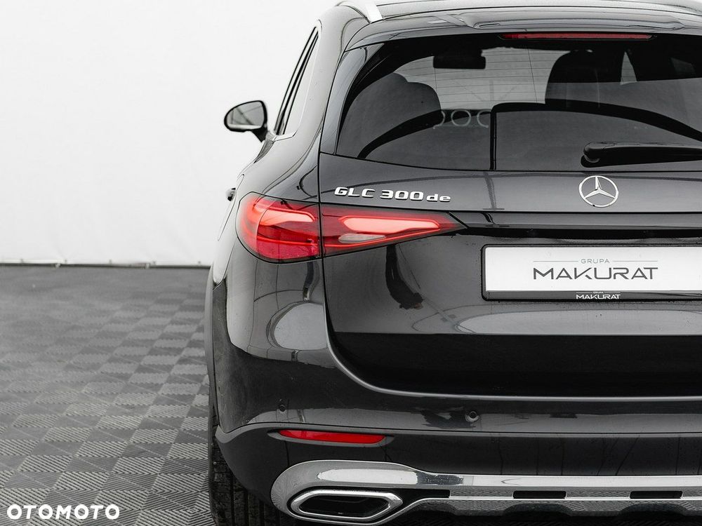 Mercedes-Benz GLC - 11