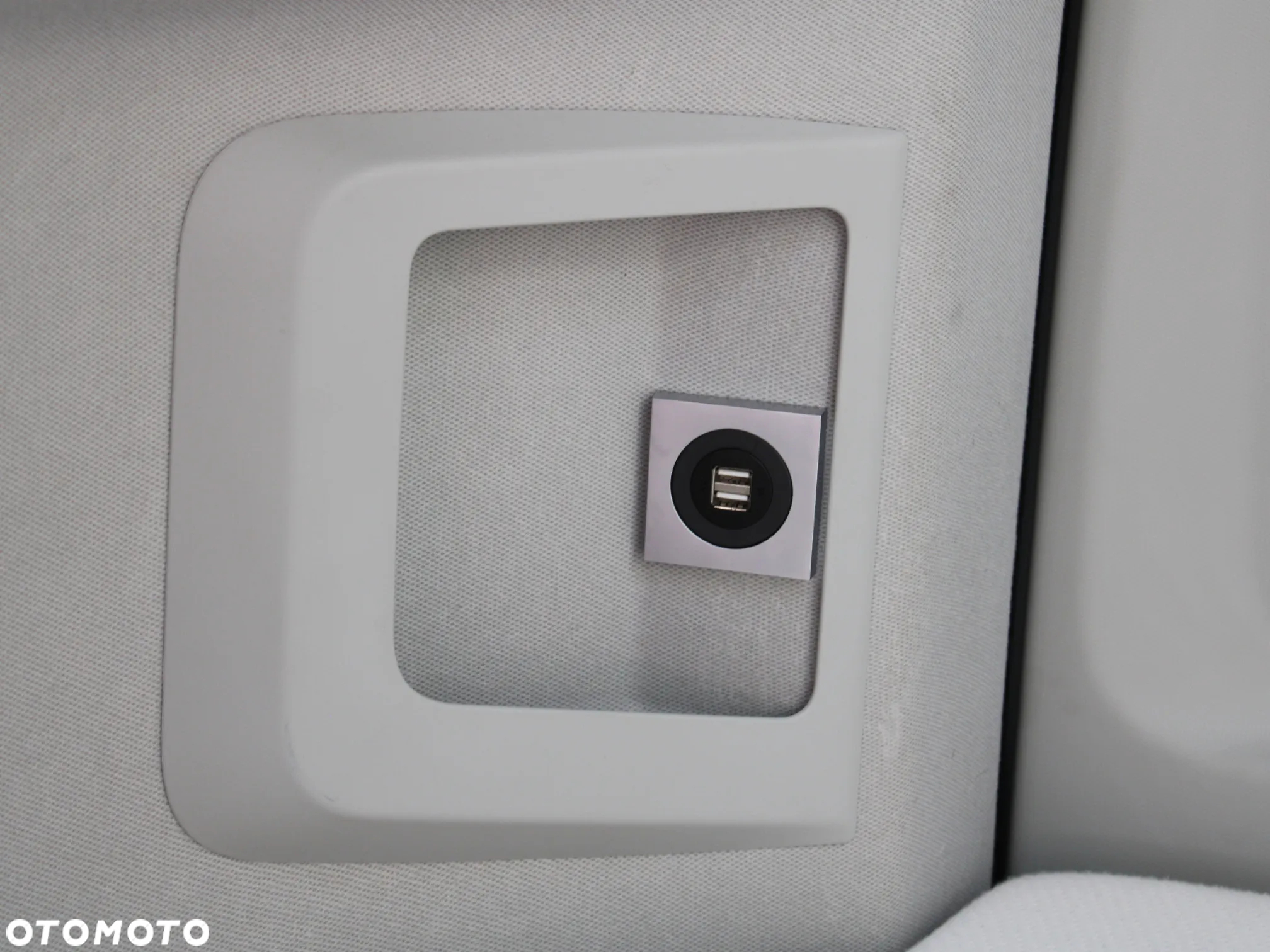 Volkswagen California - 14