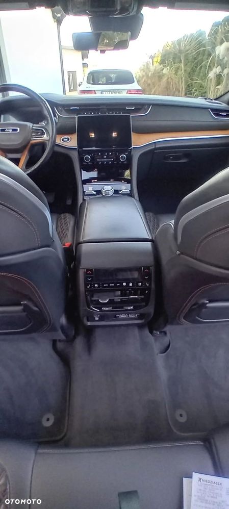 Jeep Grand Cherokee 3.6 V6 Summit - 34