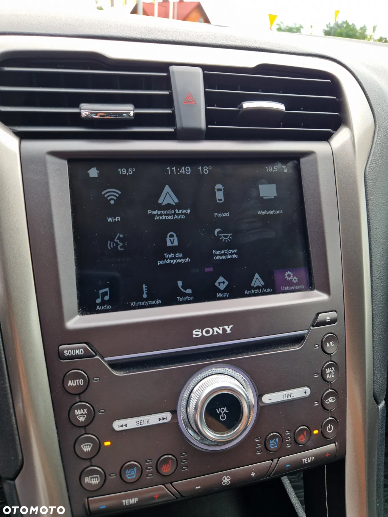 Ford Fusion 2.0 EcoBoost Titanium - 25