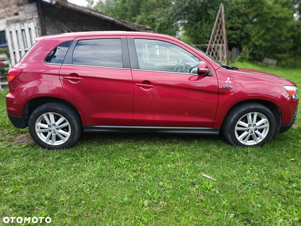 Mitsubishi ASX - 5