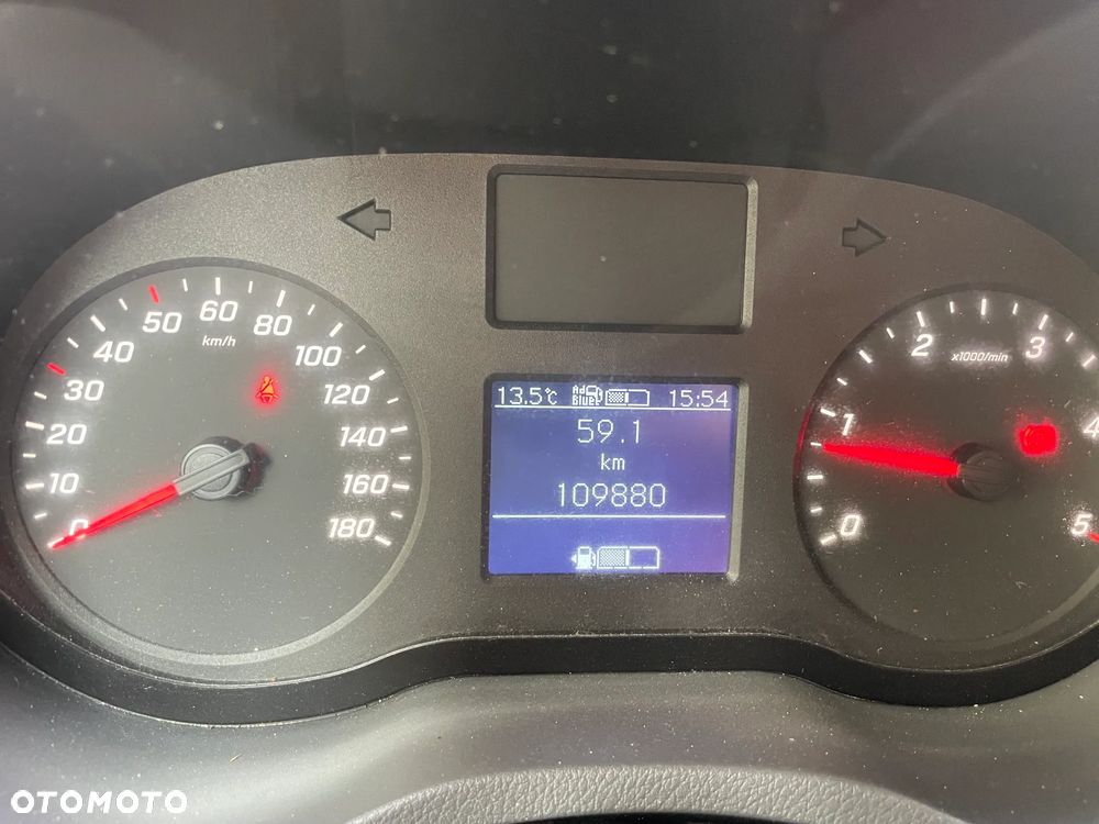 Mercedes-Benz Sprinter - 2