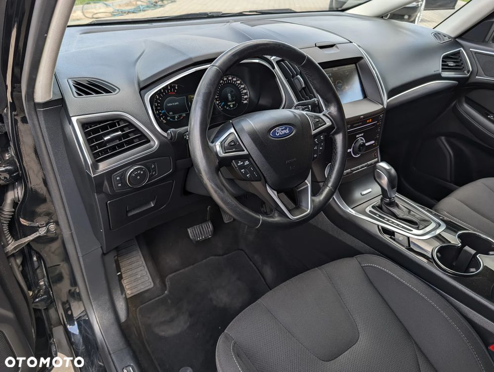 Ford S-Max 2.0 TDCi Titanium PowerShift - 24