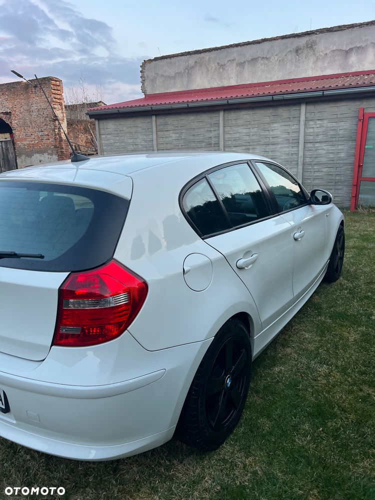 BMW Seria 1 - 21