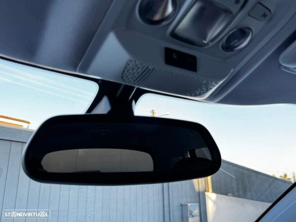 Peugeot 2008 PureTech 110 Stop&Start GT-Line Edition - 17