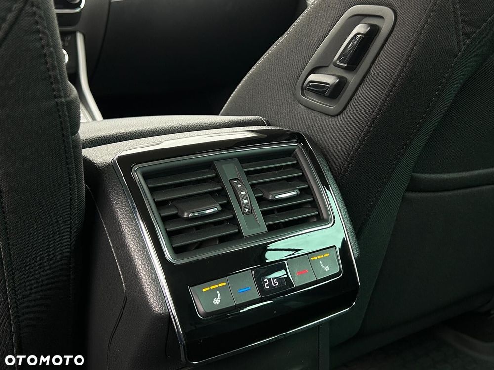 Skoda Superb 2.0 TSI Style DSG - 36
