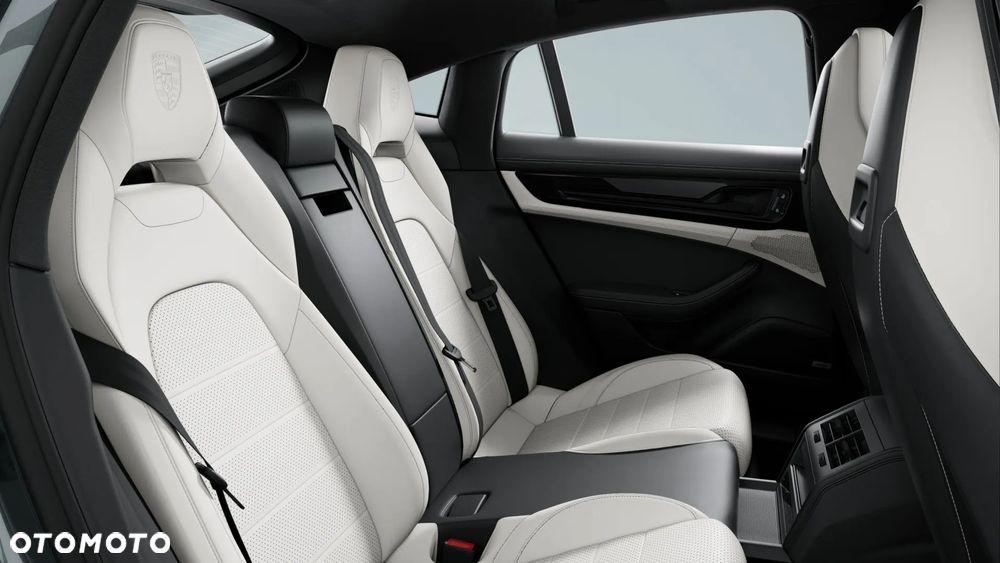Porsche Panamera 4S E-Hybrid - 6