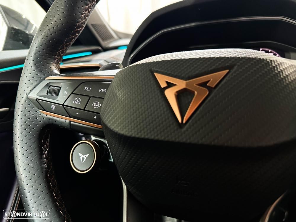 Cupra Formentor 1.5 e-Hybrid DSG VZ Black Edition - 39