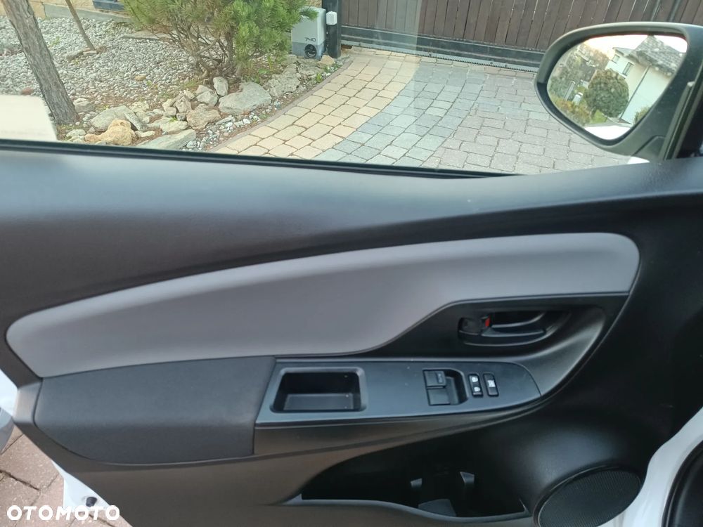 Toyota Yaris 1.0 Active - 19