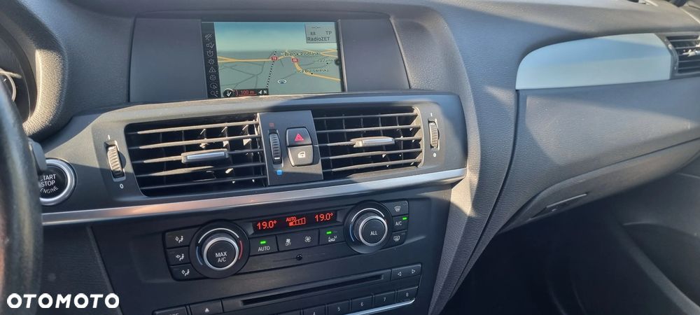 BMW X3 sDrive18d - 11