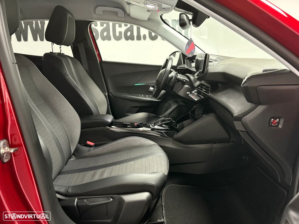Peugeot 2008 1.2 PureTech Allure EAT8 - 8