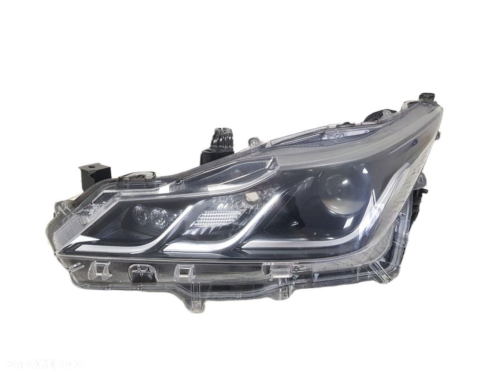 LAMPA LEWA TOYOTA COROLLA XII E21 18-24 SEDAN REFLEKTOR SOCZEWKA EUROPA IDEALNA  81150-02T31