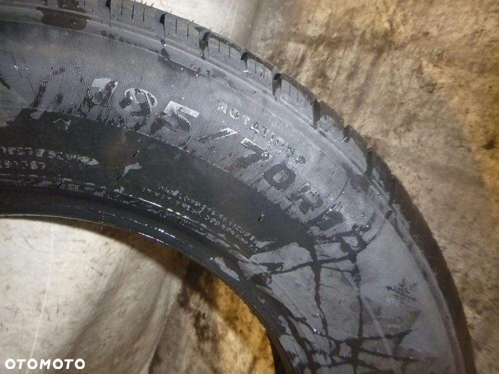 Tracmax X-PRIVILO S130 185/70R14 88T - 3