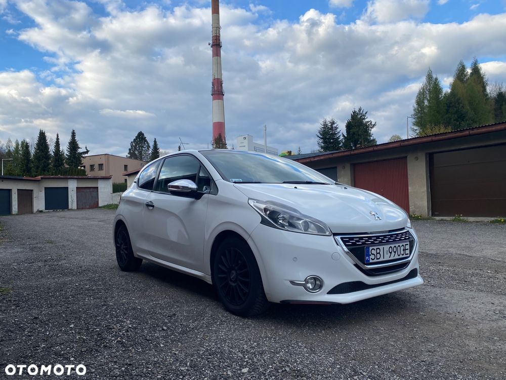 Peugeot 208 - 4