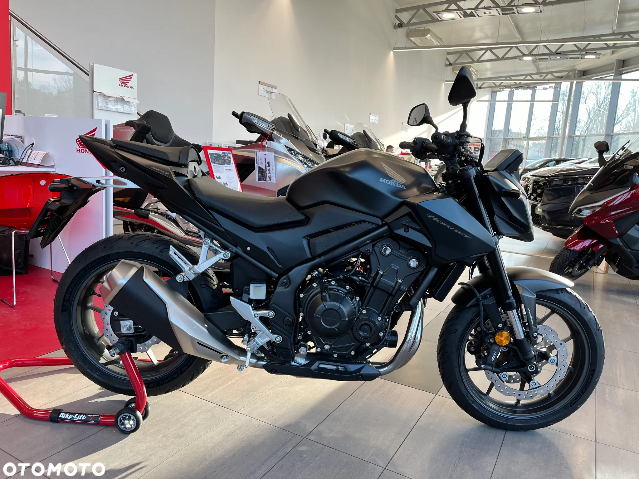 Honda CB - 2